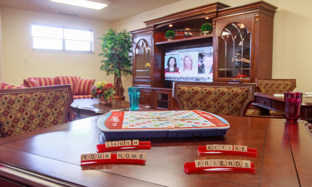 Play games like Scrabble with friends at Alexis Estates